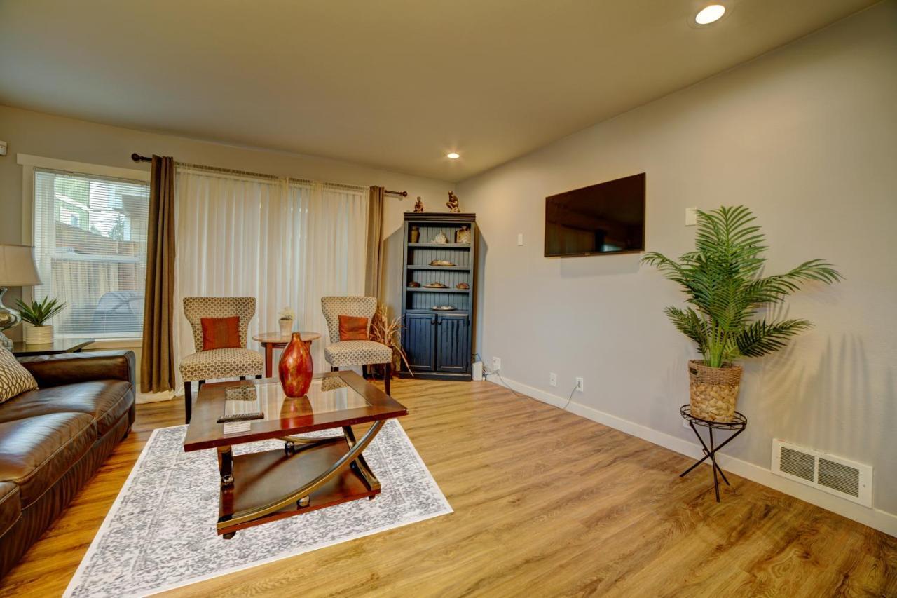 Cozy 2 Bedroom Townhouse In Northgate Seattle Eksteriør billede